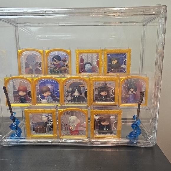 Collectible Harry Potter Figure Set with Display Case - Picture 1 of 8
